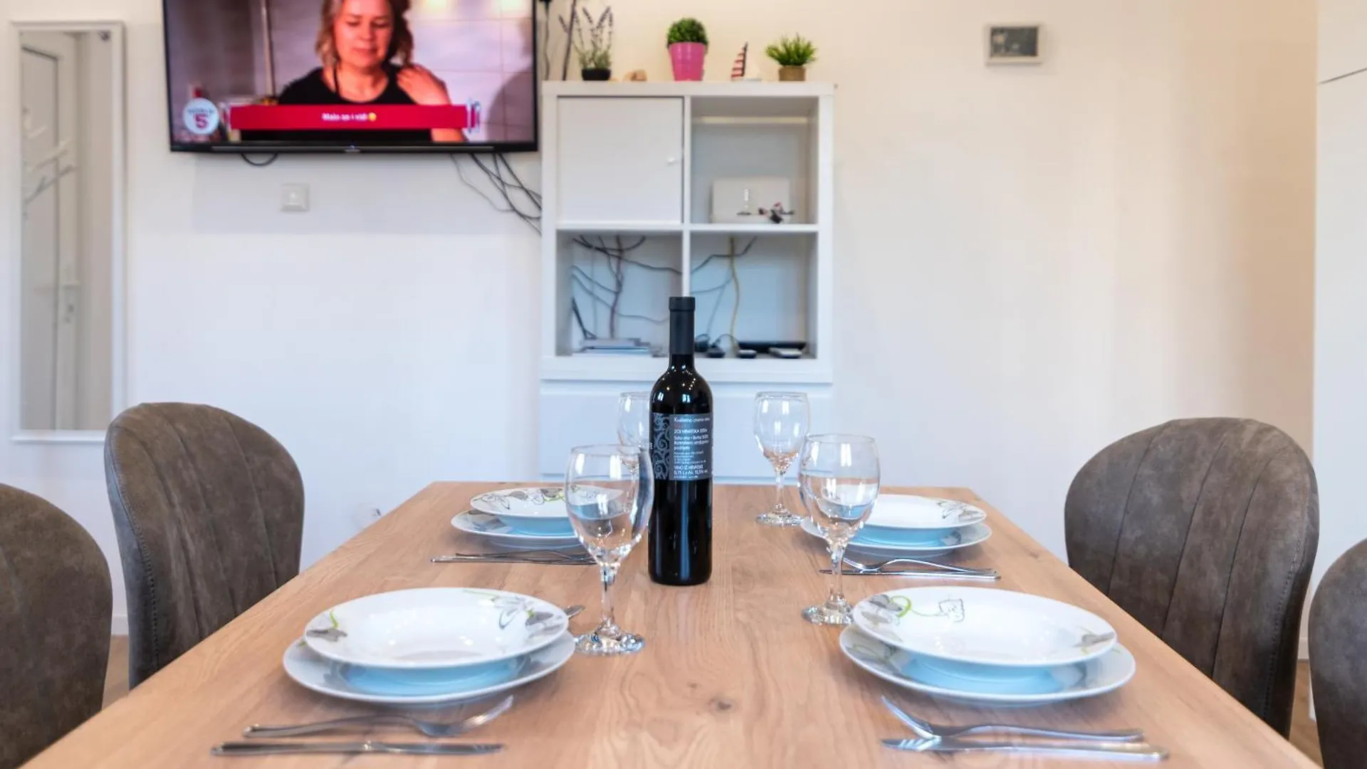 Apartman Dino Trogir 0*,