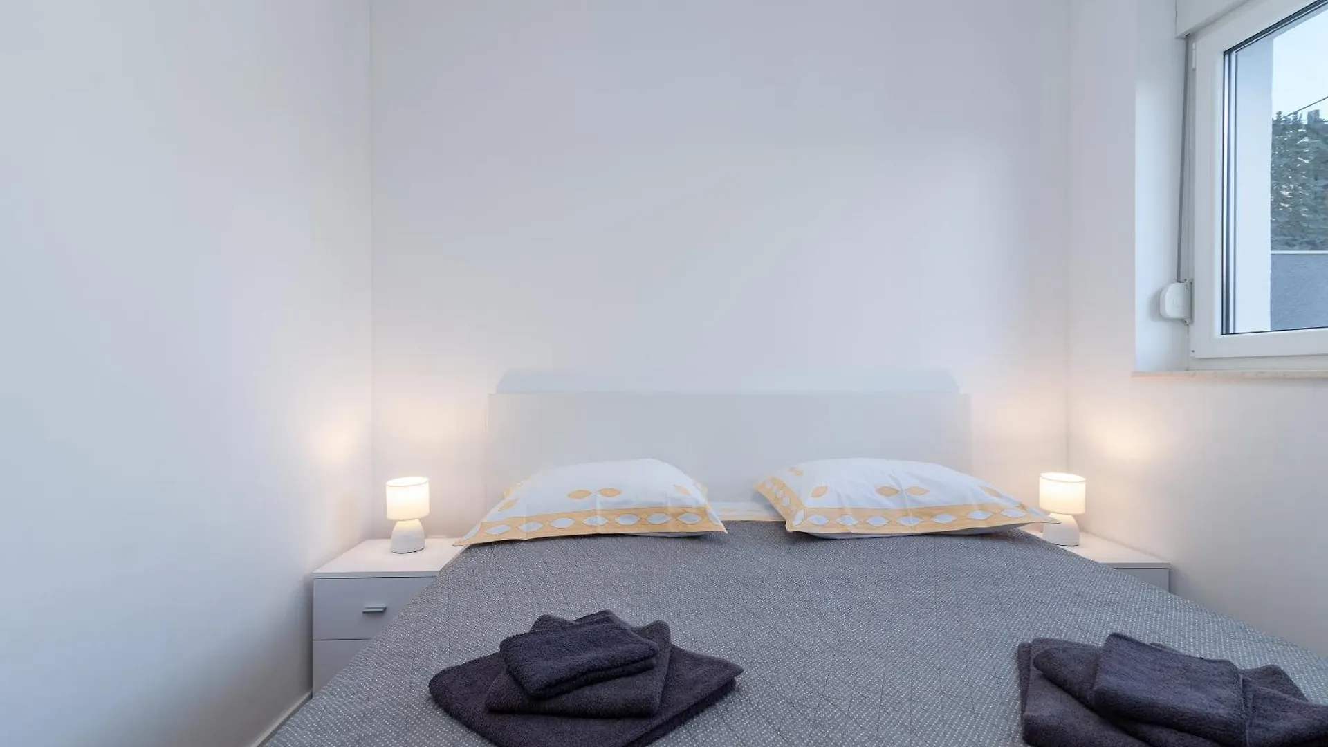 Apartment Apartman Dino Trogir