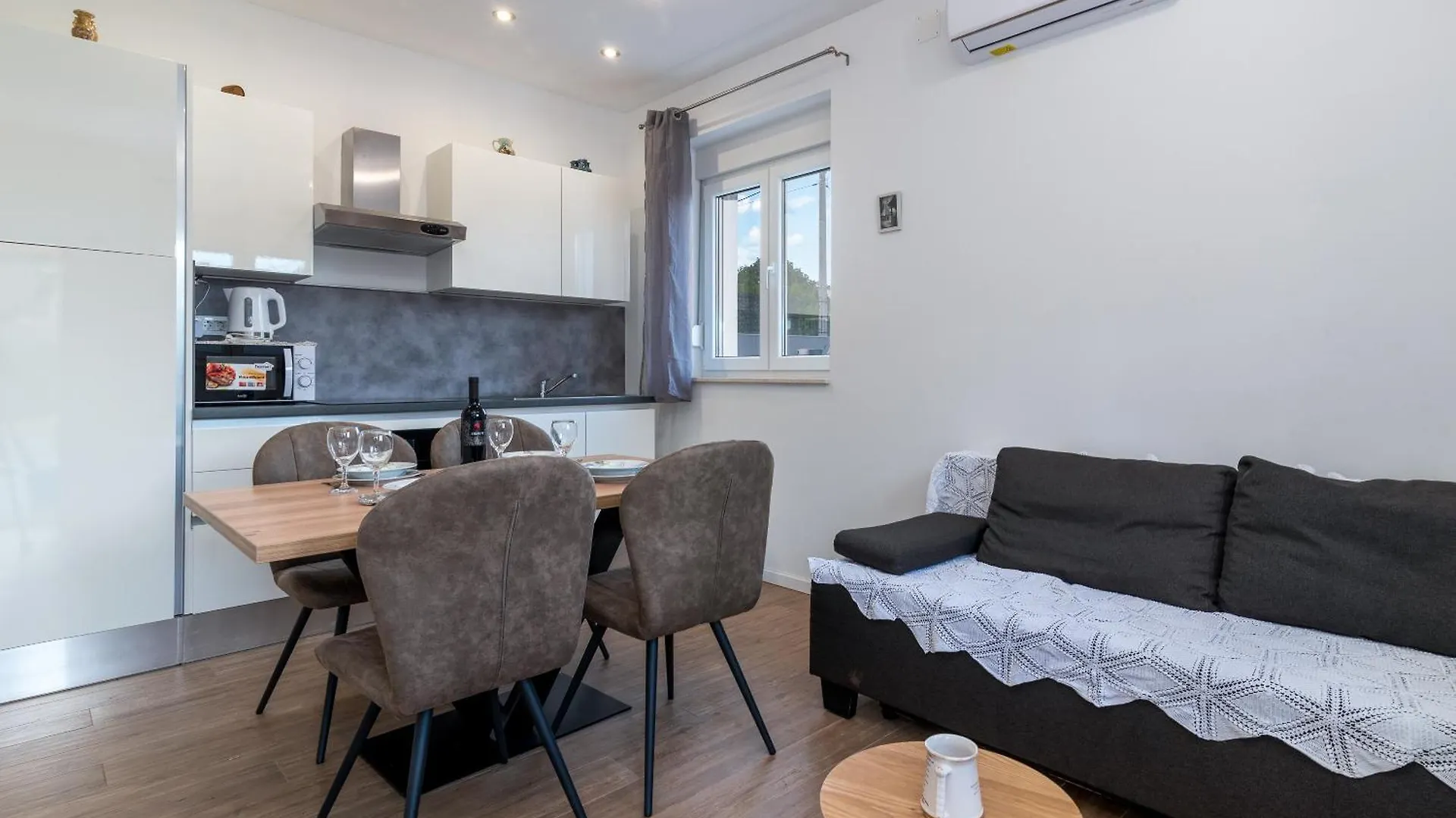 Apartment Apartman Dino Trogir Croatia